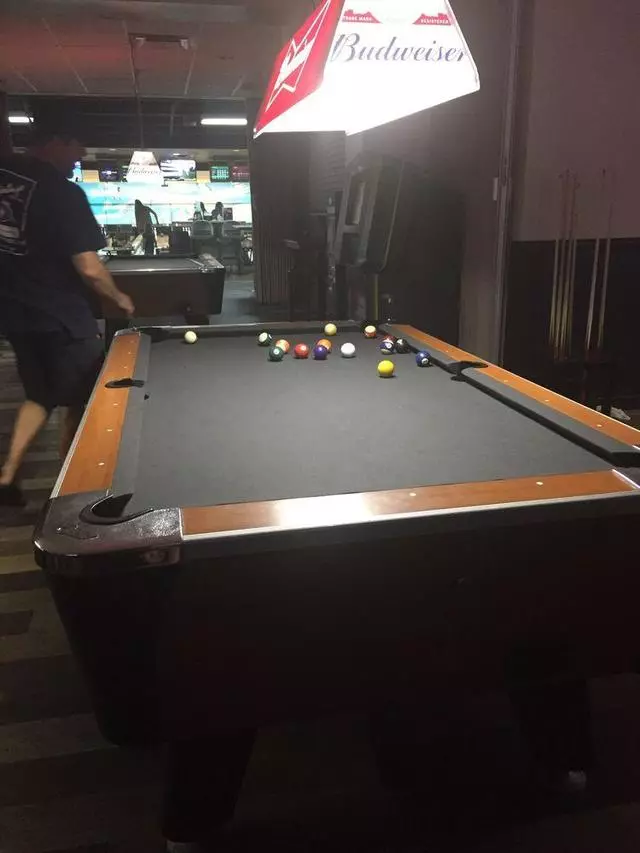 Airport Lanes
