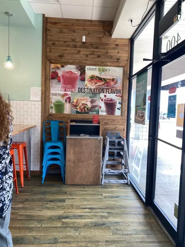 Tropical Smoothie Cafe