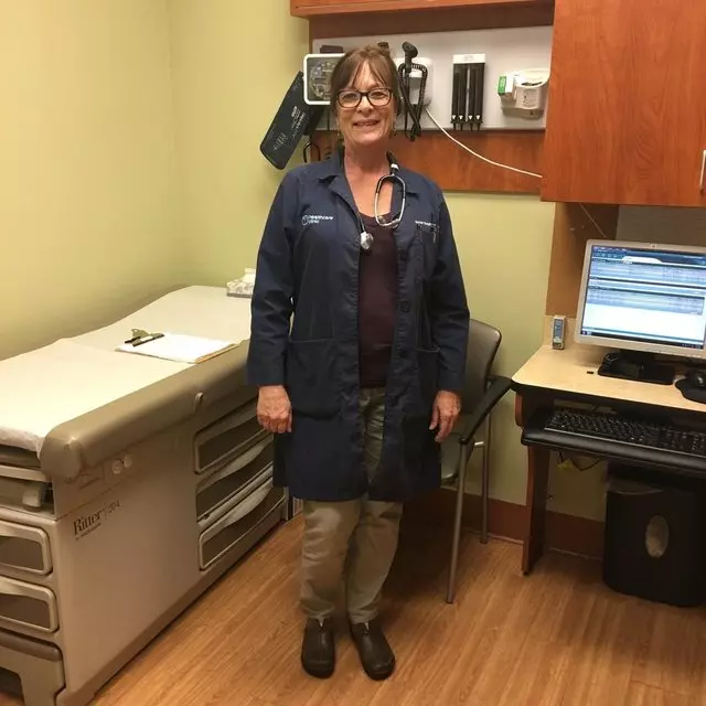 DeeCare HealthAide